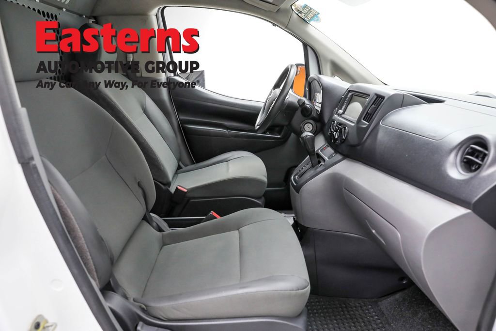 Used 2021 Nissan NV200 S image 23