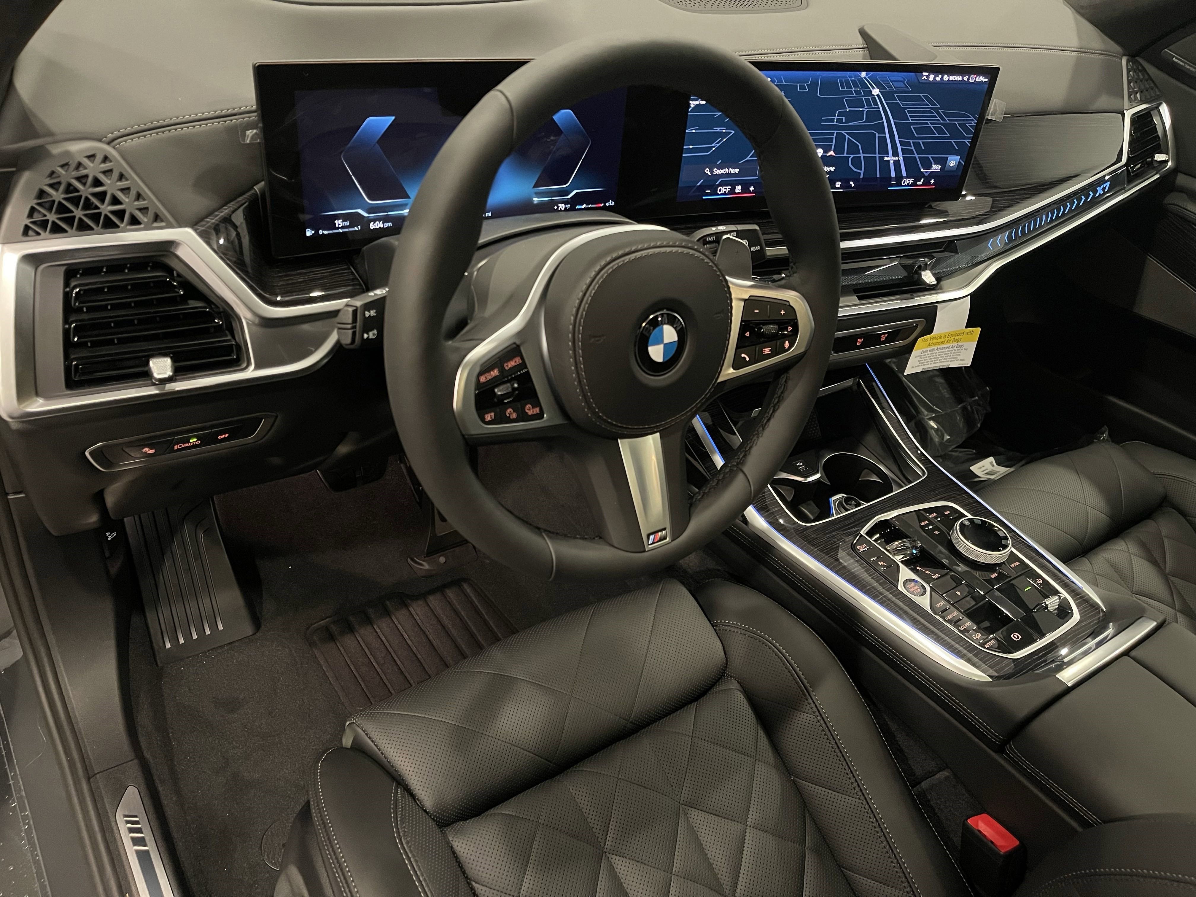 Used 2026 BMW X7 xDrive40i w/ M Sport Package AWD/4WD image 7