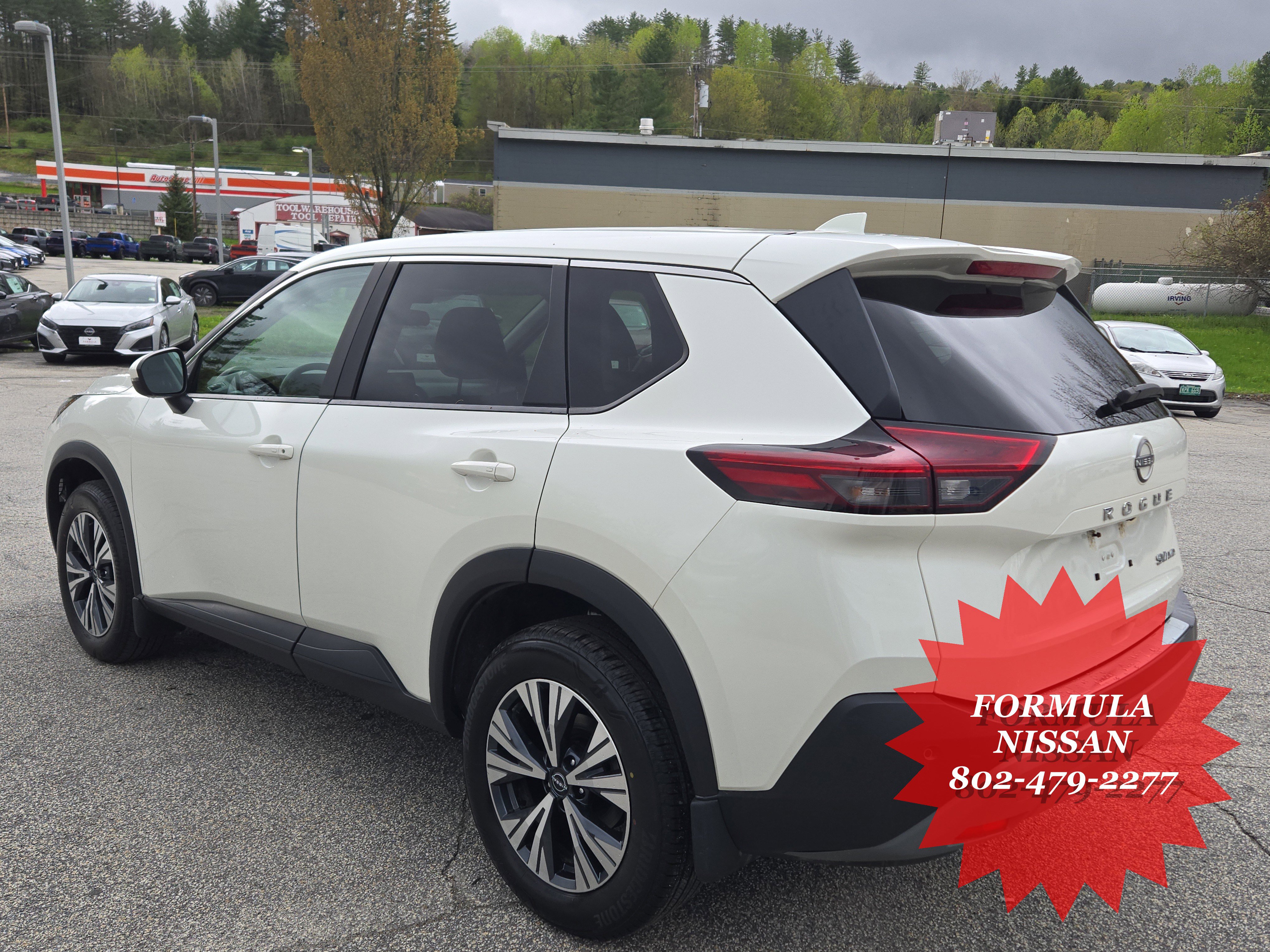 Used 2023 Nissan Rogue SV image 6