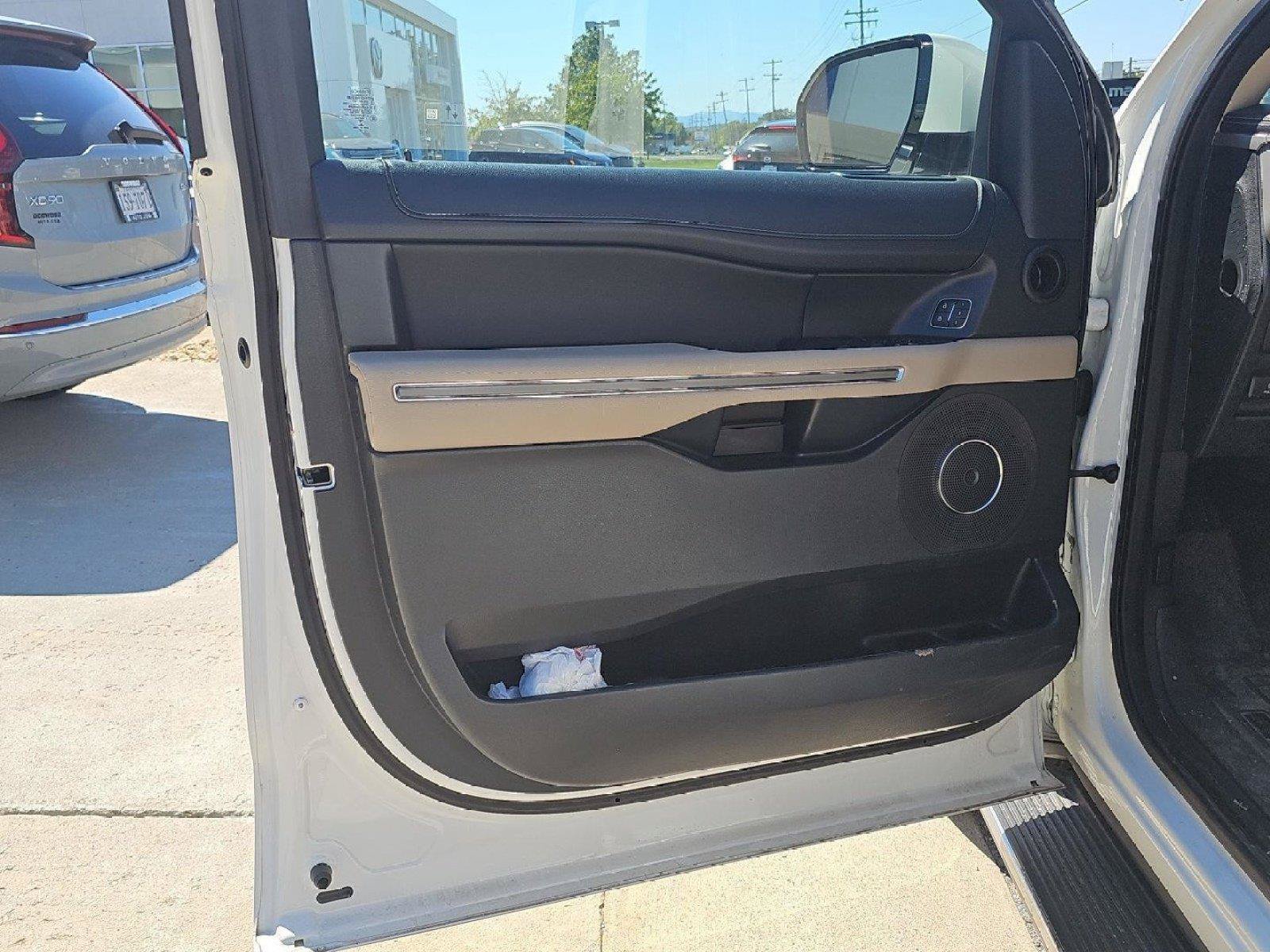 Used 2022 Ford Expedition Max XLT AWD/4WD image 24