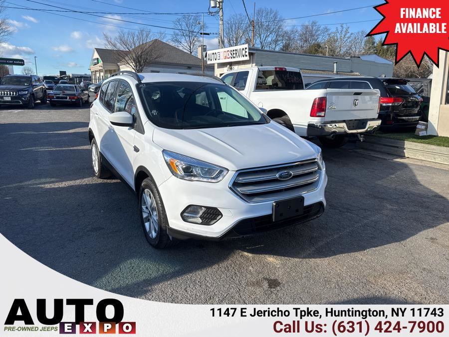 Used 2019 Ford Escape SEL image 1