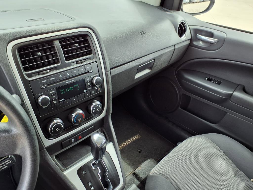 Used 2011 Dodge Caliber Mainstreet image 25