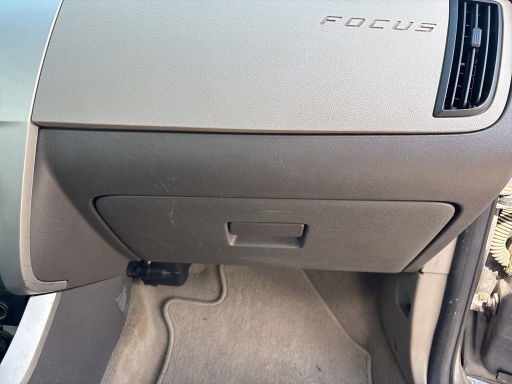 Used 2011 Ford Focus S FWD image 18