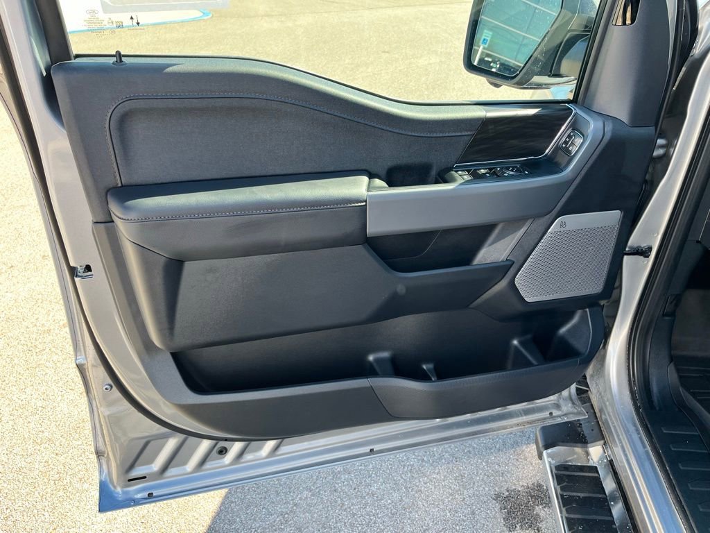 New 2026 Ford F150 Lariat w/ Equipment Group 502A High image 8