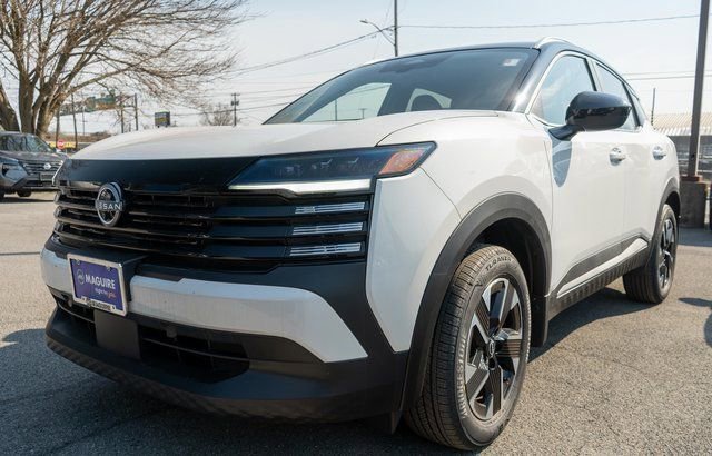 New 2026 Nissan Kicks SV w/ SV Premium Package image 2