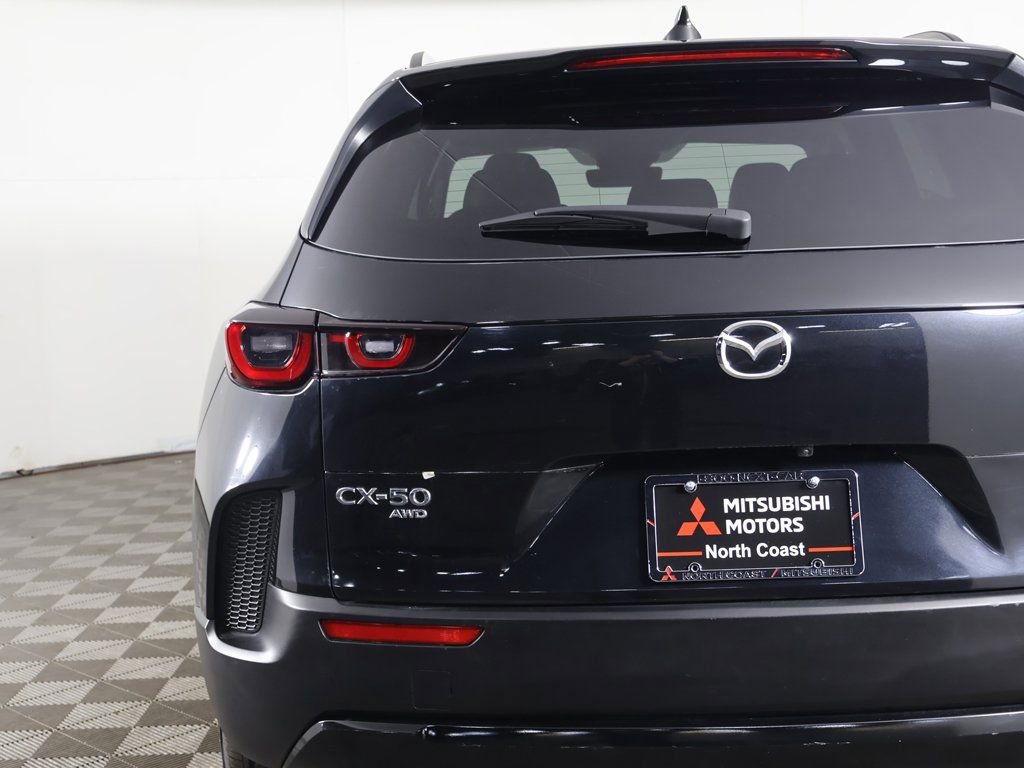 Used 2025 MAZDA CX-50 AWD 2.5 Hybrid w/ Premium Pkg image 16