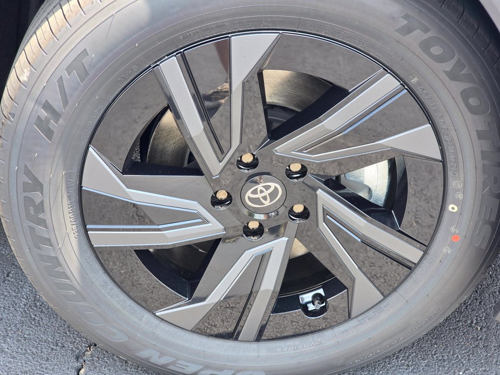New 2026 Toyota C-HR w/ Cold Weather Package AWD/4WD image 10