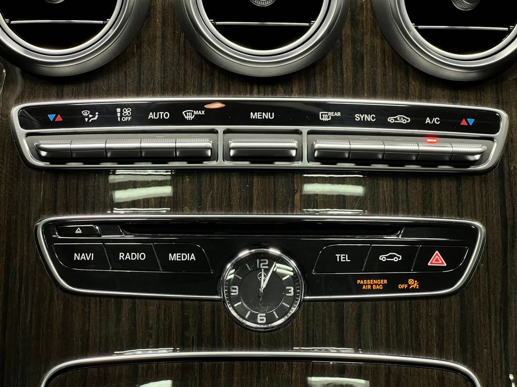 Used 2015 Mercedes-Benz C 300 4MATIC Sedan image 25