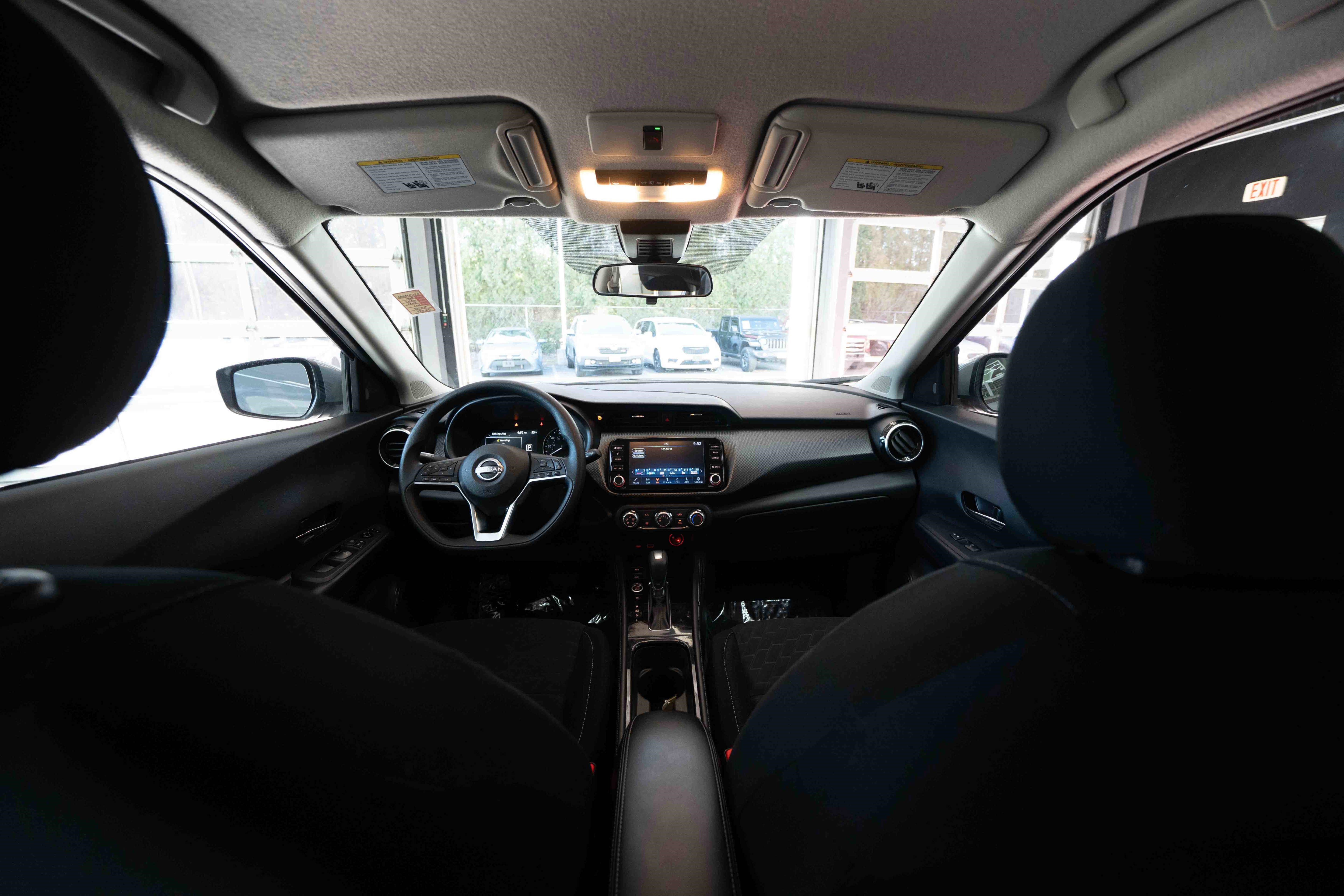 Used 2024 Nissan Kicks SV image 19
