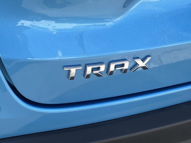 Used 2025 Chevrolet Trax LT w/ Driver Confidence Package FWD image 31