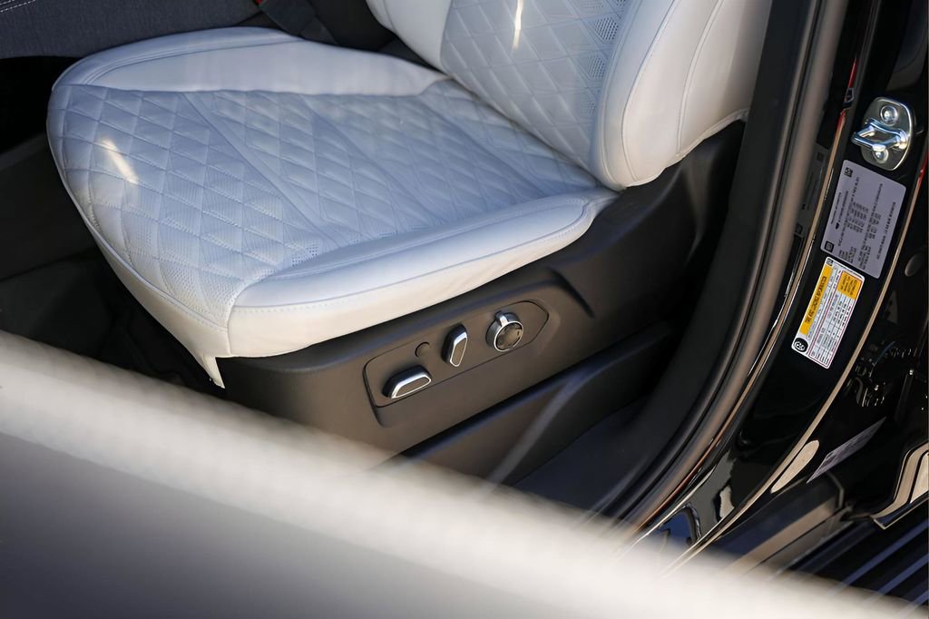 Certified 2025 Cadillac Escalade Sport Platinum w/ LPO, Floor Liner Package image 8