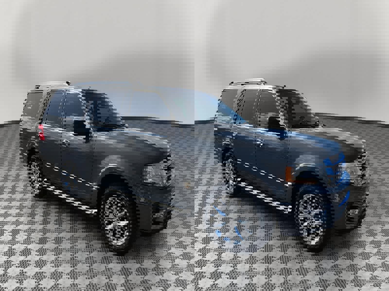 Used 2016 Ford Expedition Limited image 1