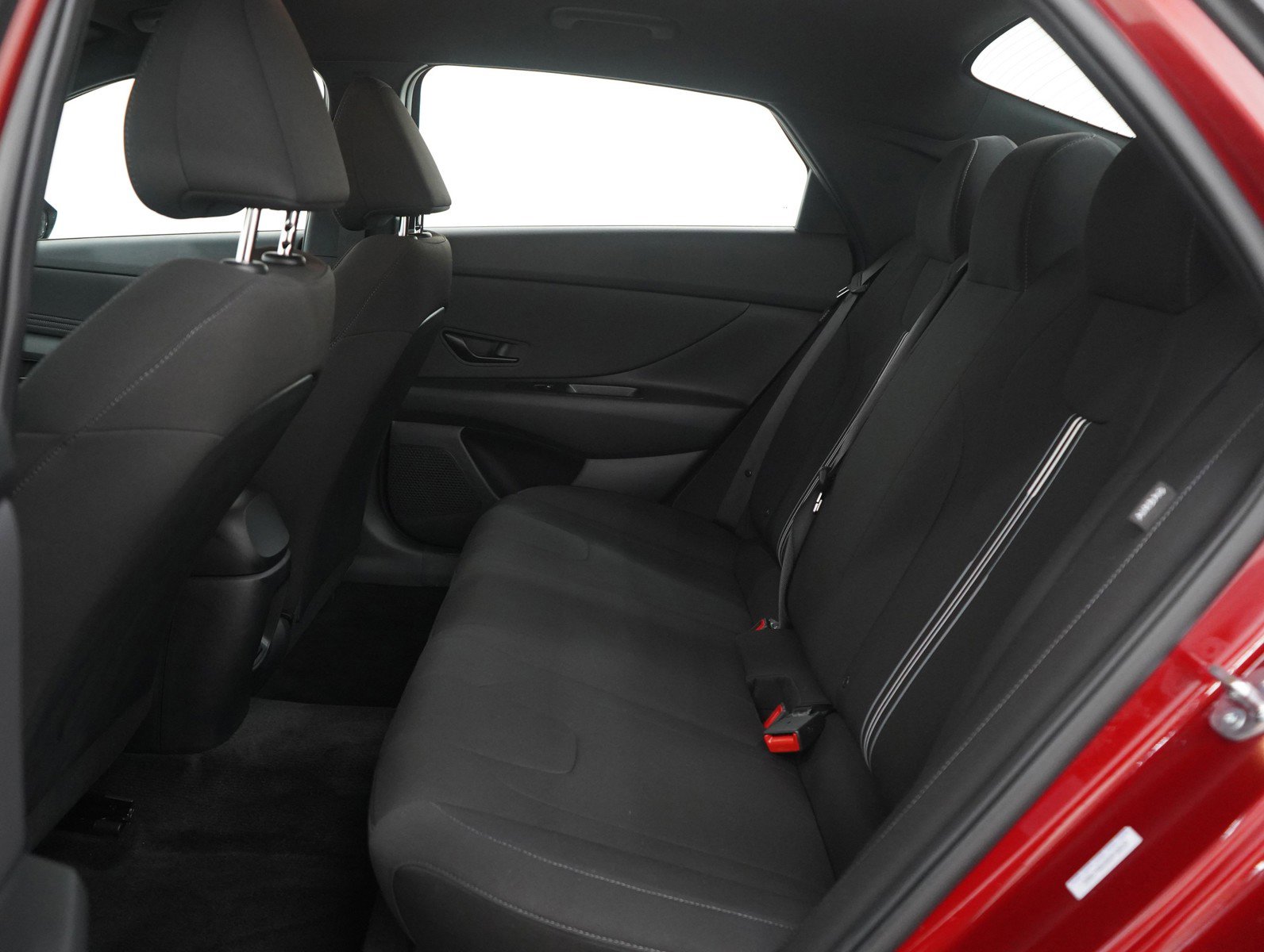 Certified 2025 Hyundai Elantra Sport image 15