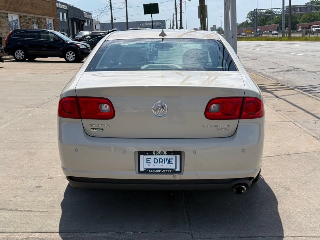 Used 2011 Buick Lucerne CXL FWD image 8