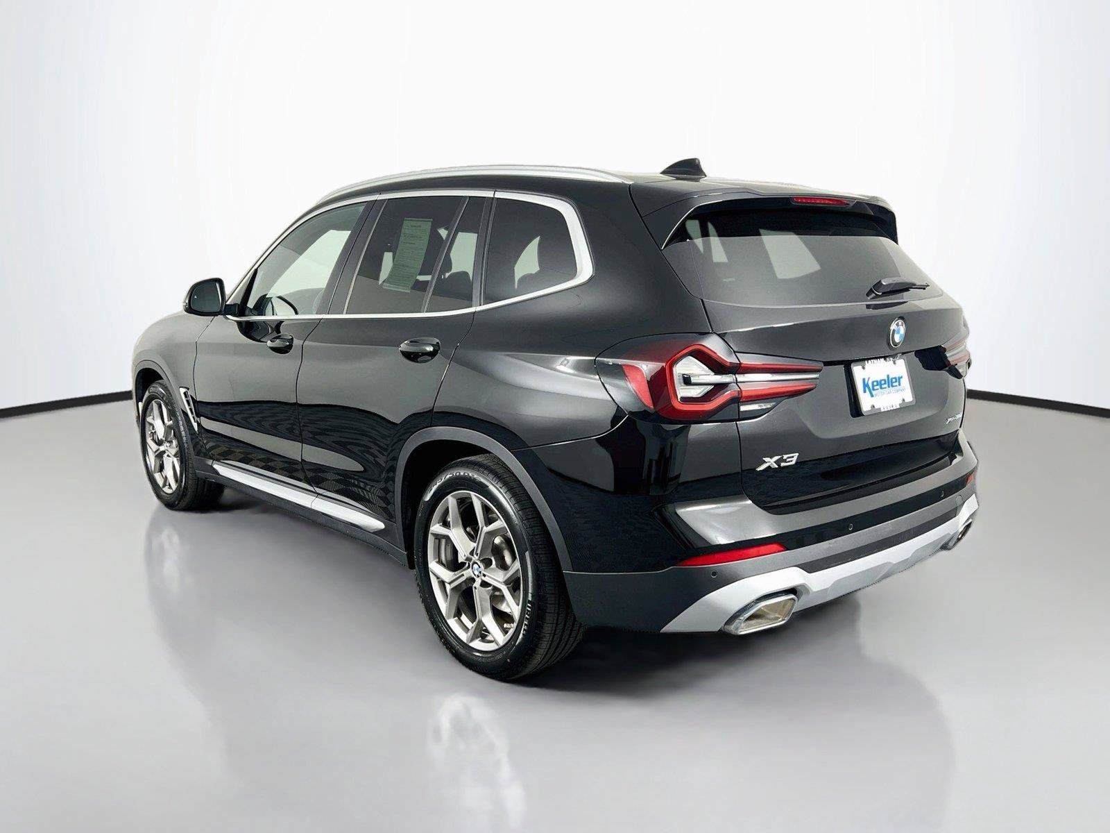 Used 2024 BMW X3 xDrive30i w/ Premium Package w/ZPA AWD/4WD image 4