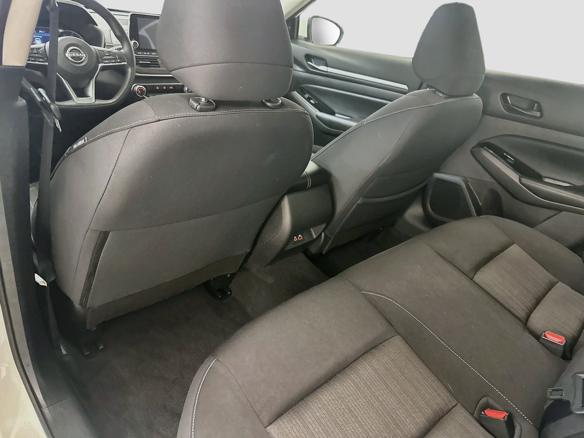 Used 2023 Nissan Altima 2.5 SV FWD image 27