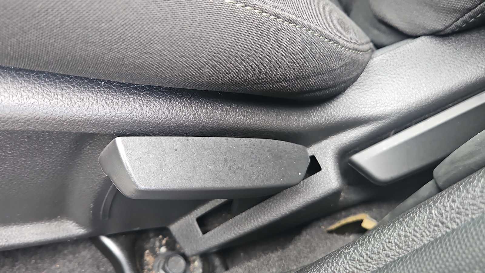 Used 2017 Ford Focus SE FWD image 14