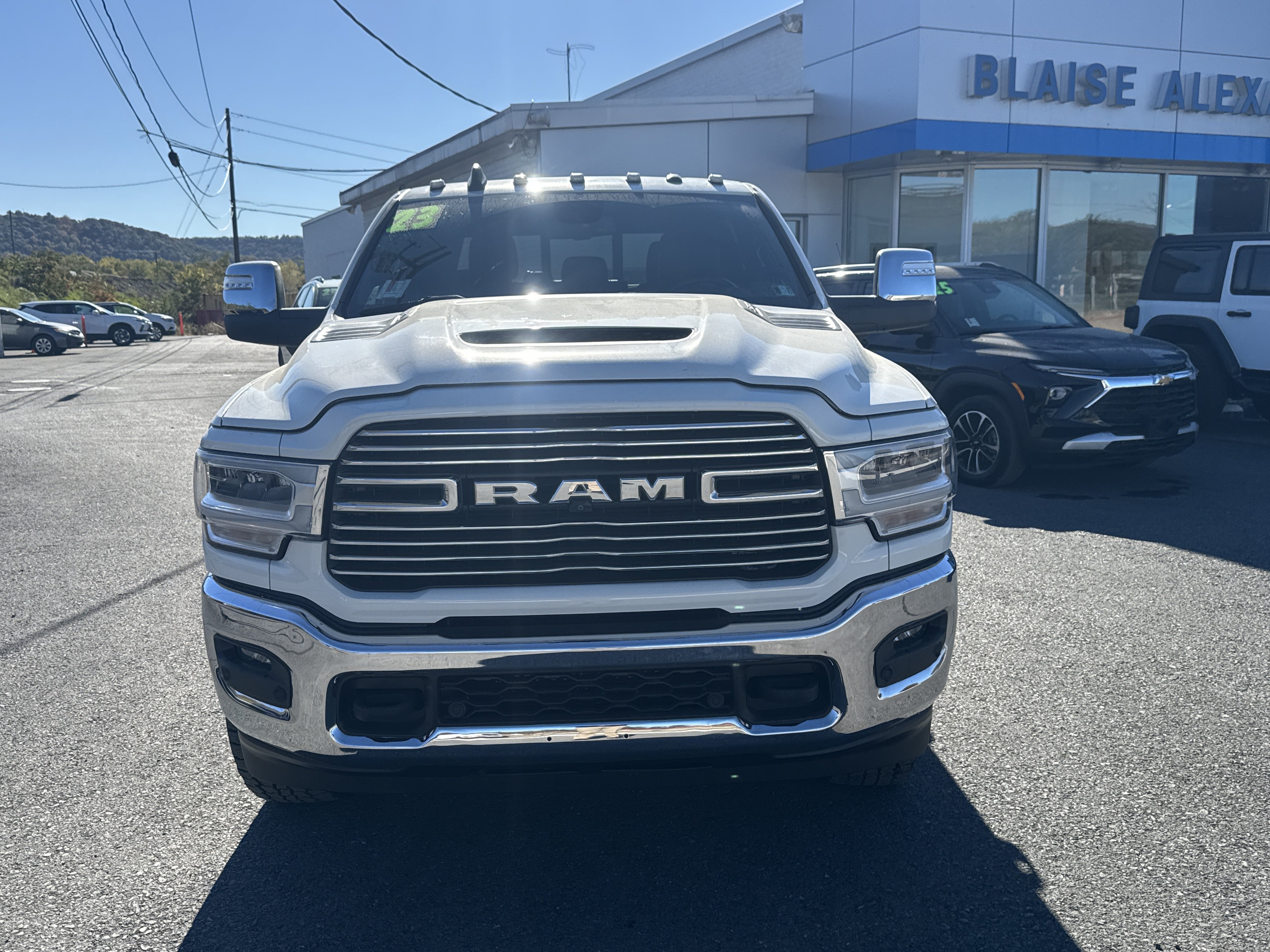 Used 2023 RAM 2500 Laramie AWD/4WD image 8