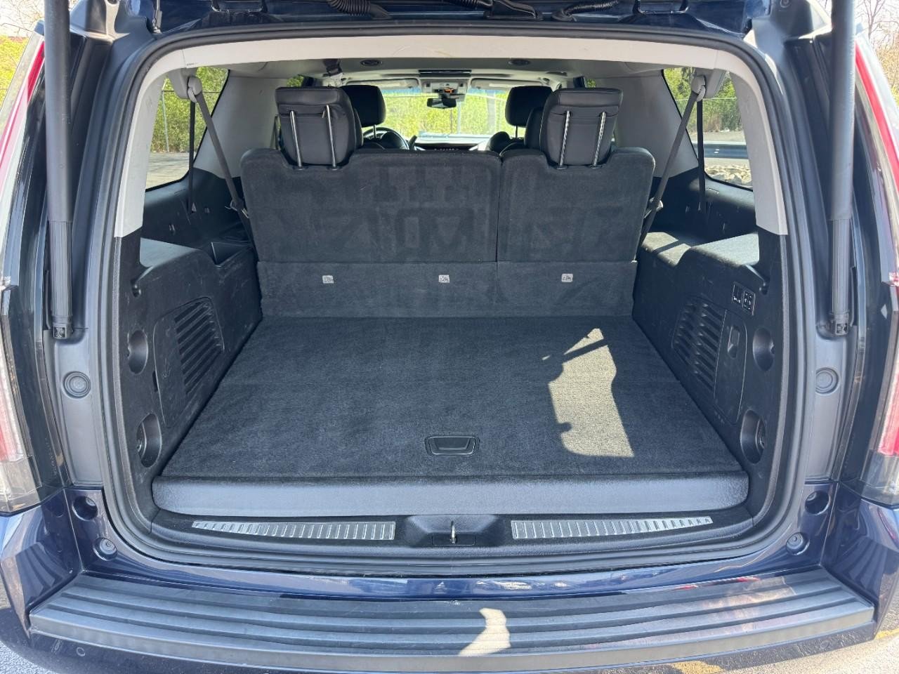 Used 2019 Cadillac Escalade ESV Luxury image 5