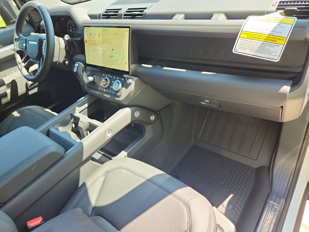 New 2026 Land Rover Defender 110 S AWD/4WD image 25