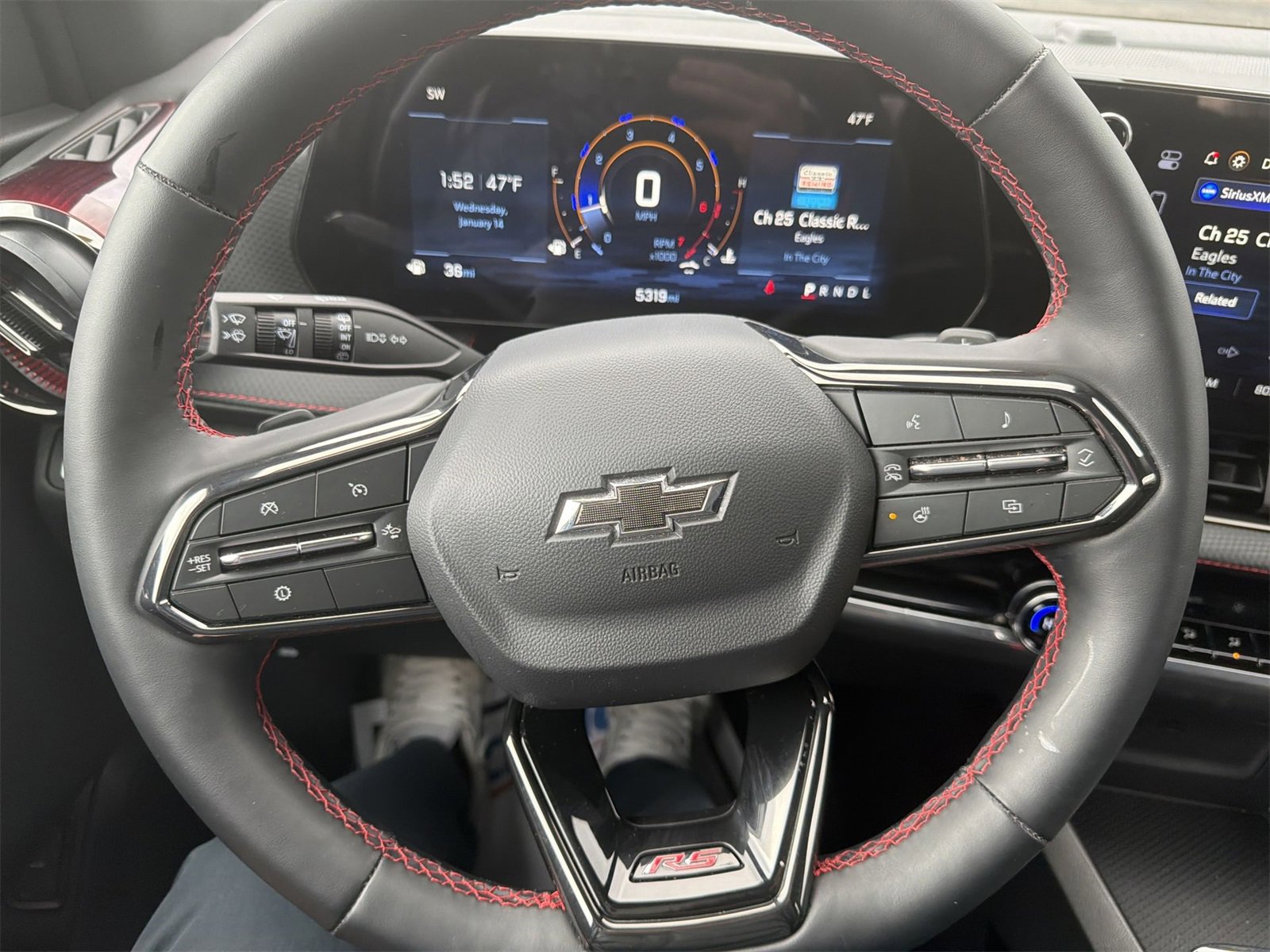 Used 2025 Chevrolet Equinox RS image 14