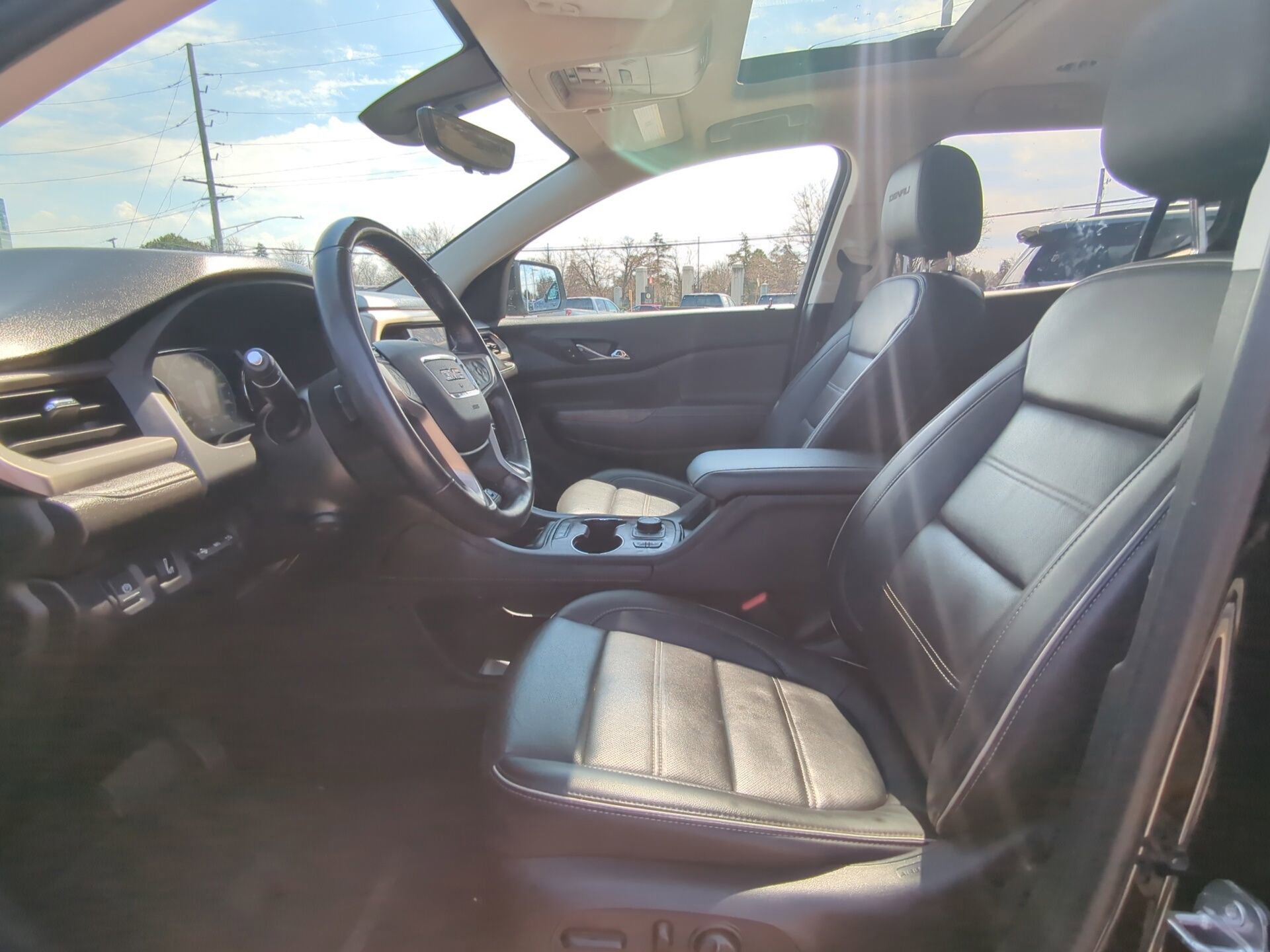 Used 2021 GMC Acadia Denali w/ Denali Ultimate Package image 14