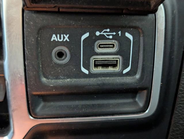 Used 2019 Jeep Wrangler Unlimited Rubicon image 14