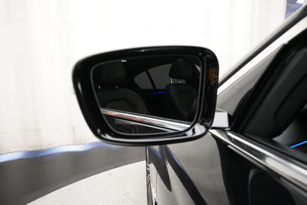 Used 2018 BMW 540i xDrive image 25
