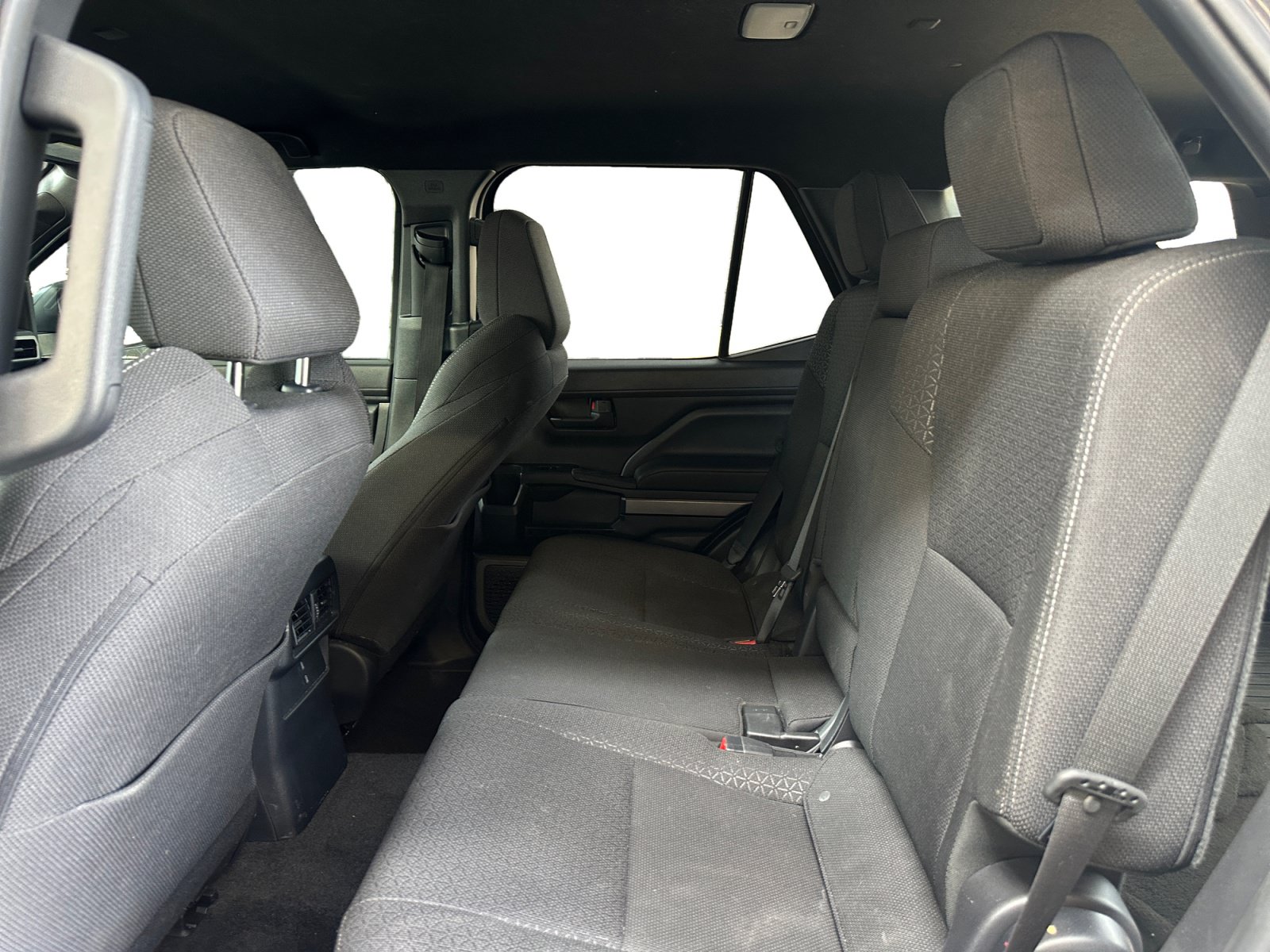 Used 2025 Toyota 4Runner SR5 RWD image 13