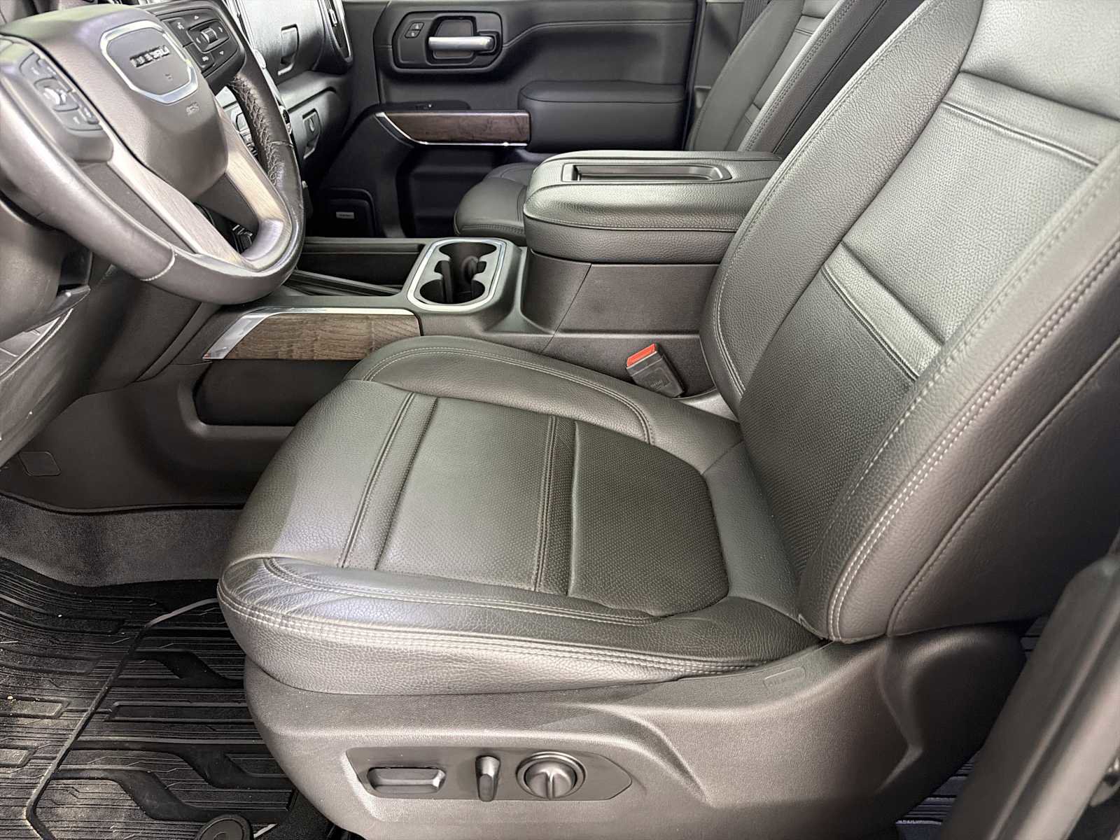 Used 2021 GMC Sierra 2500 Denali w/ Denali Ultimate Package image 9