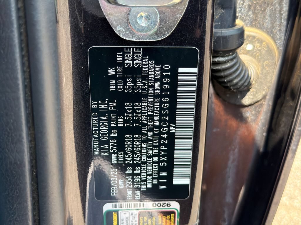 Used 2025 Kia Telluride LX FWD image 33