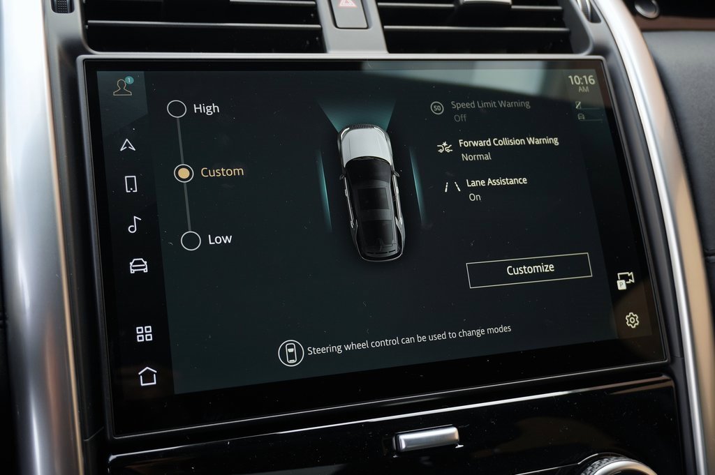 New 2025 Land Rover Discovery S image 21