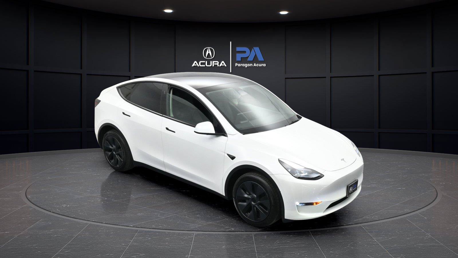 Used 2024 Tesla Model Y Long Range AWD/4WD image 31
