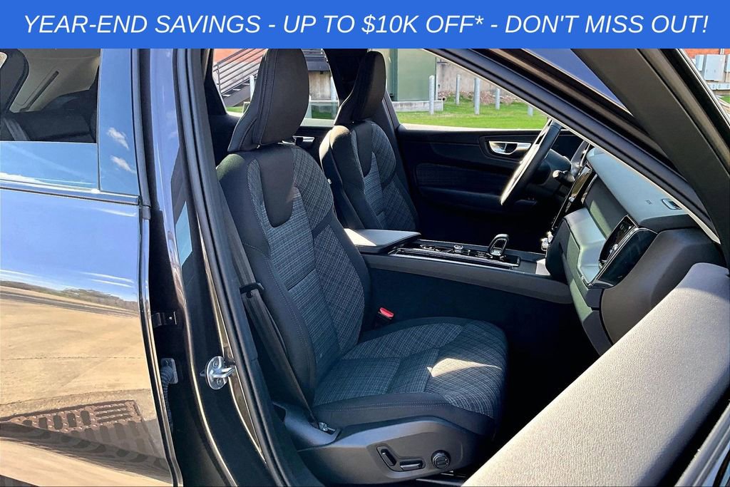 Used 2025 Volvo XC60 B5 Core w/ Protection Package Premier AWD/4WD image 10