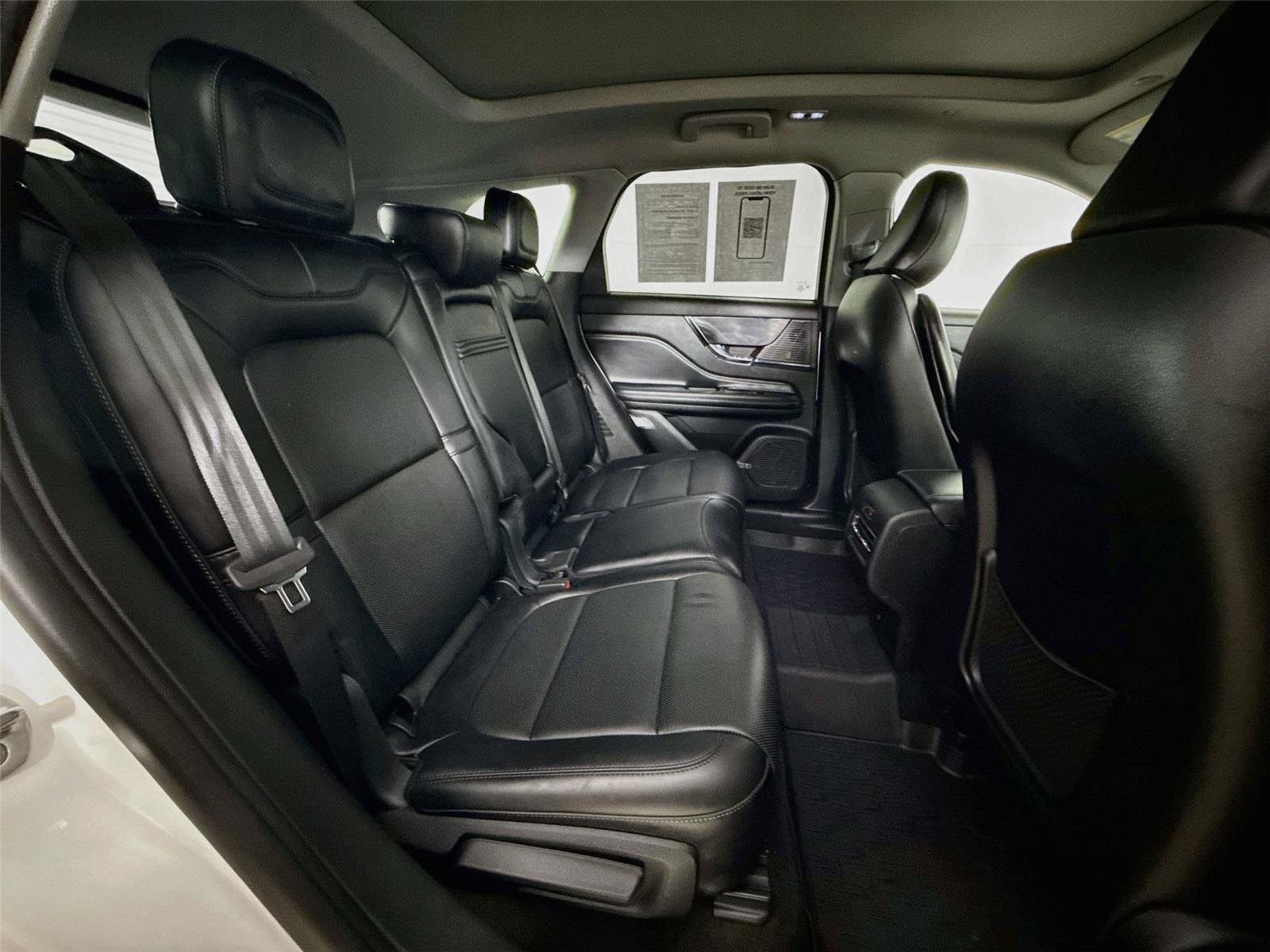 Used 2022 Lincoln Corsair AWD w/ Premium Package image 29