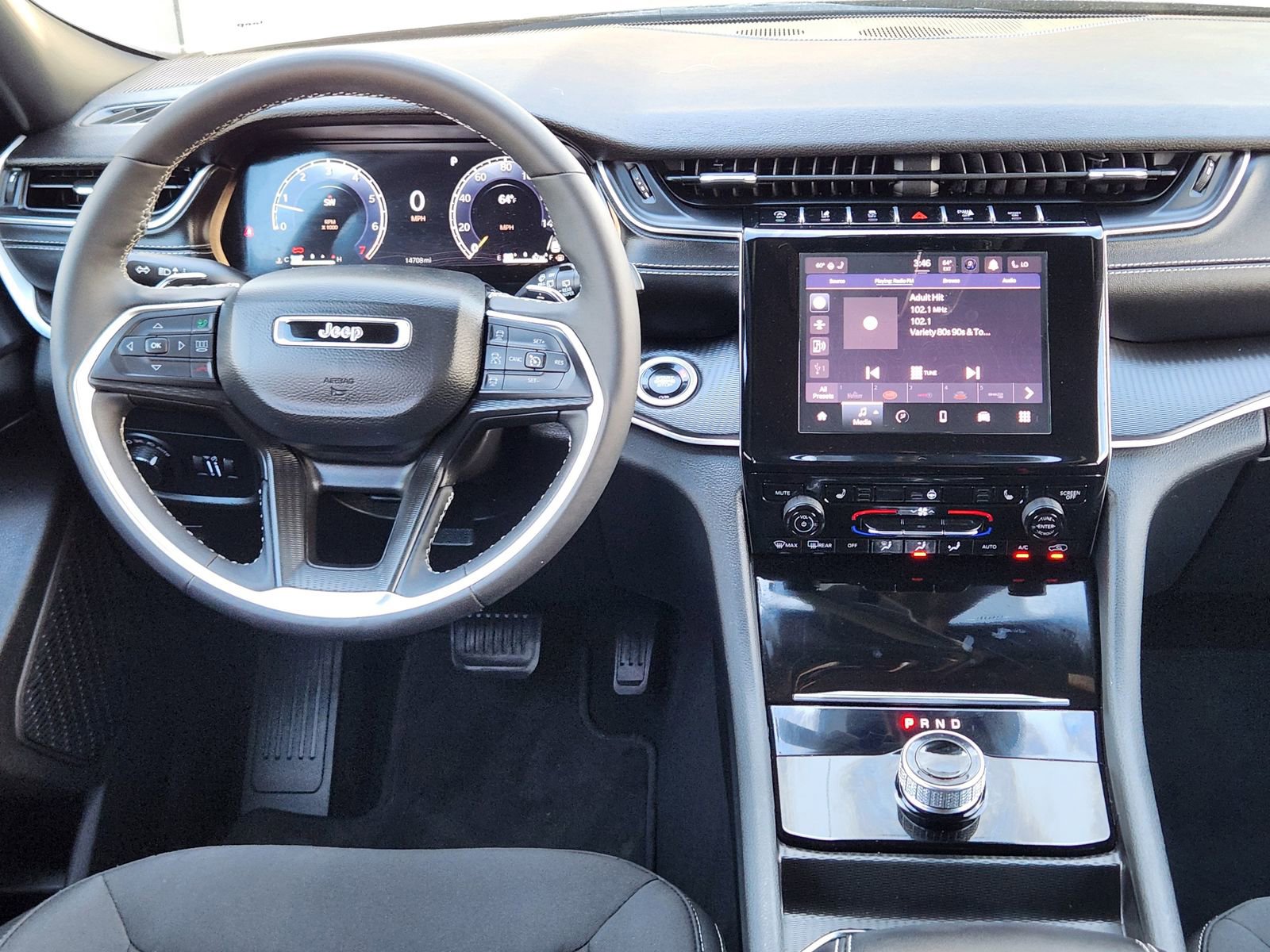 Used 2025 Jeep Grand Cherokee Laredo w/ Luxury Tech Group I image 29