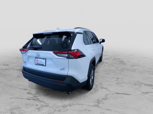 Certified 2025 Toyota RAV4 LE AWD/4WD image 9