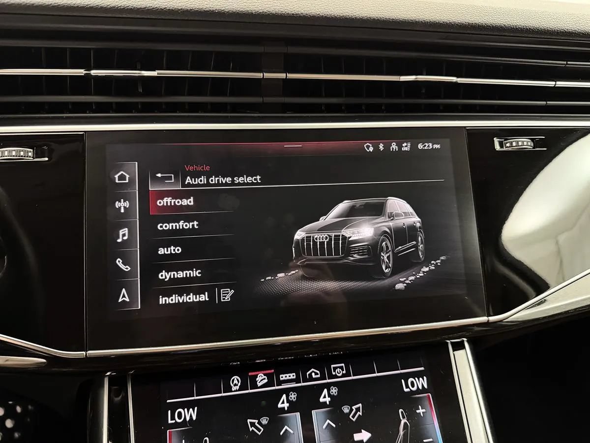 Used 2021 Audi Q7 3.0T Premium Plus w/ Executive Package AWD/4WD image 32