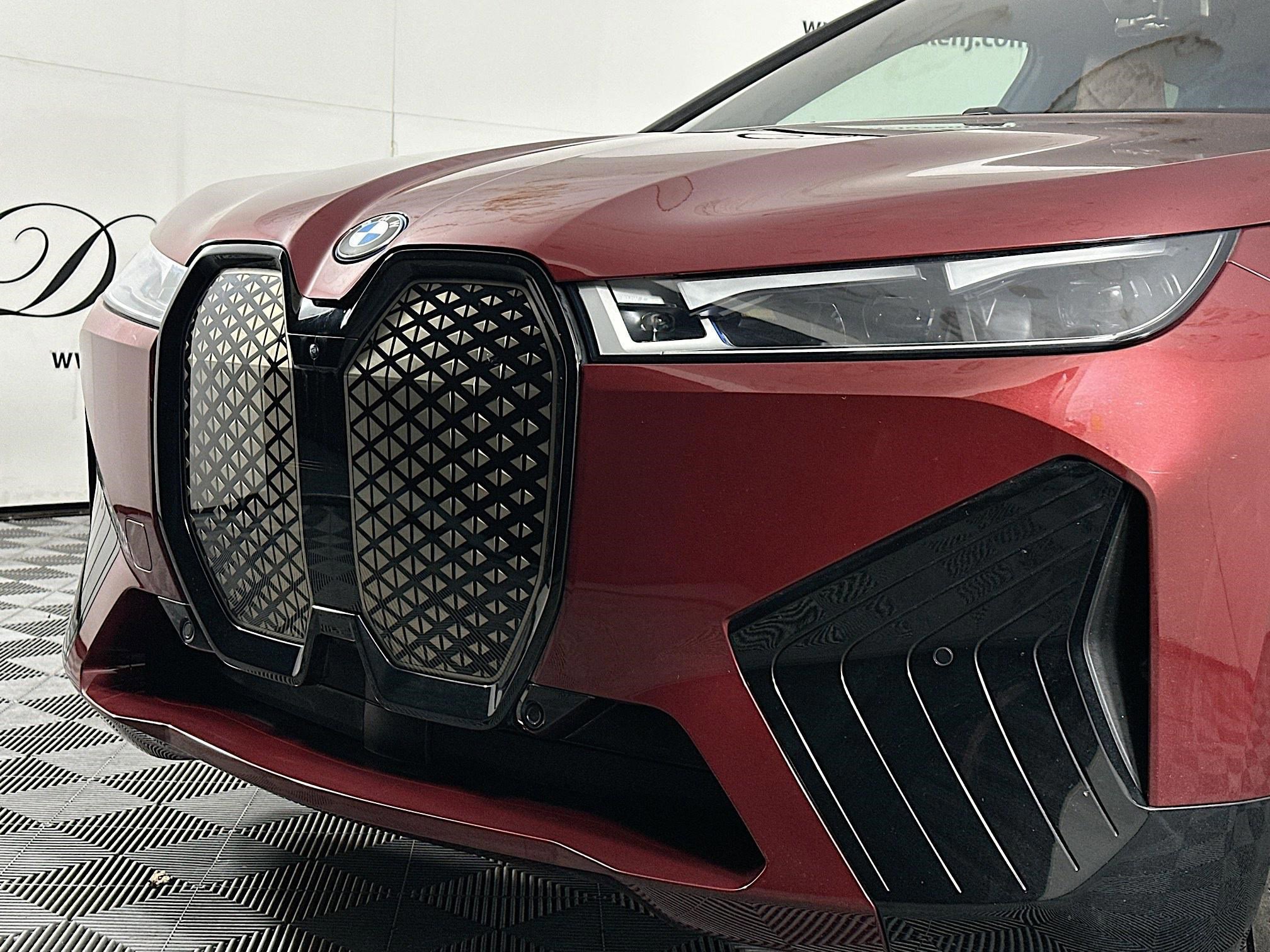 Used 2023 BMW iX xDrive50 w/ Ultimate Package 2 image 33