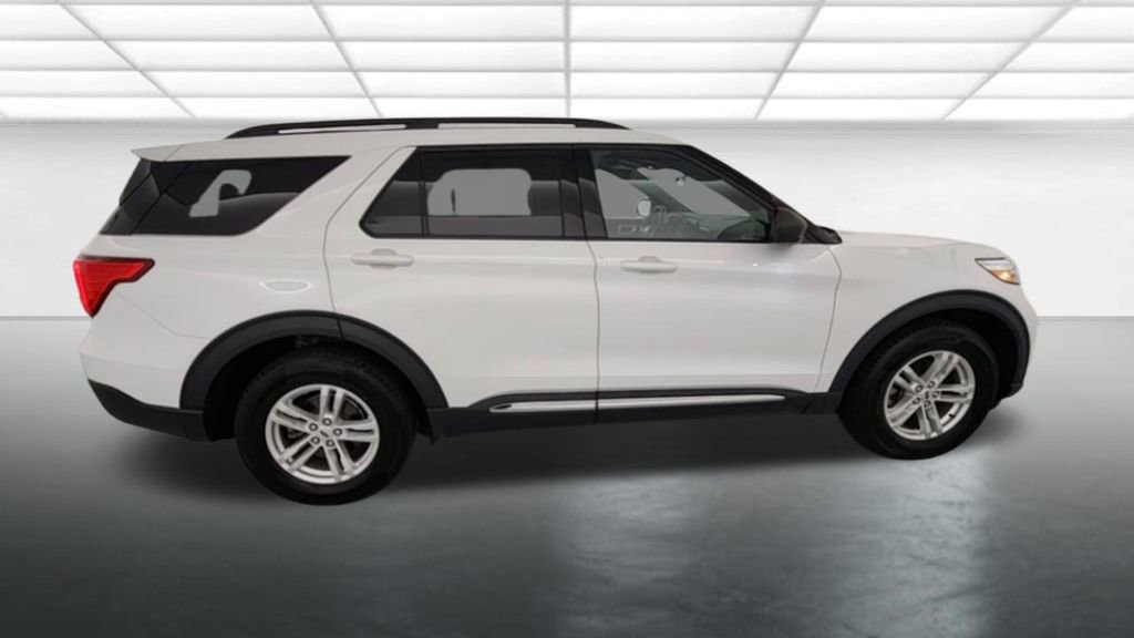 Used 2020 Ford Explorer XLT w/ Comfort Package AWD/4WD image 8