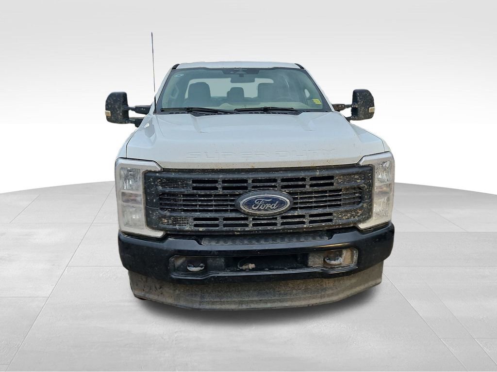 Used 2023 Ford F350 XL image 1
