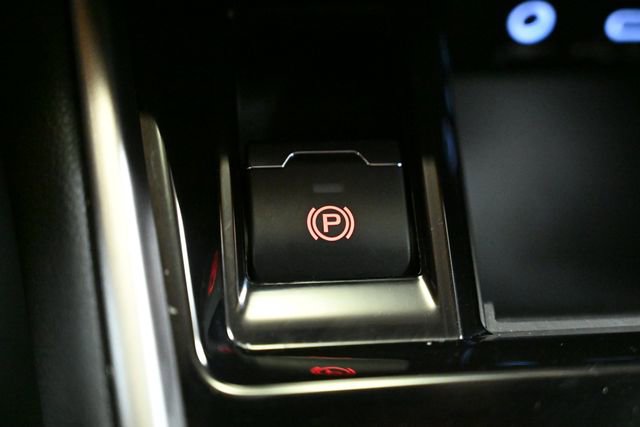 Certified 2024 Subaru Outback Limited image 33