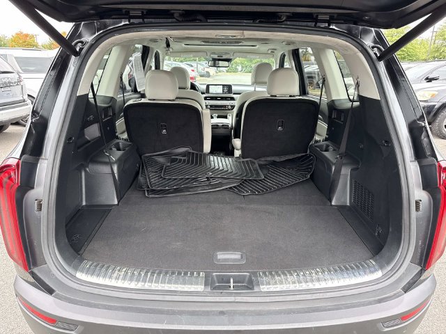 Used 2022 Kia Telluride SX w/ SX Prestige Package AWD/4WD image 12