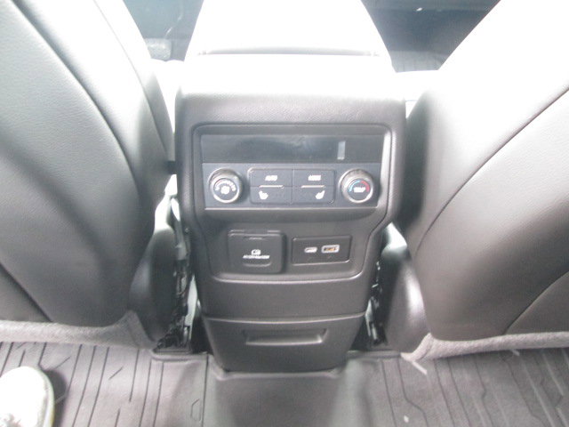 Used 2020 GMC Acadia Denali w/ LPO, Floor Liner Package image 28