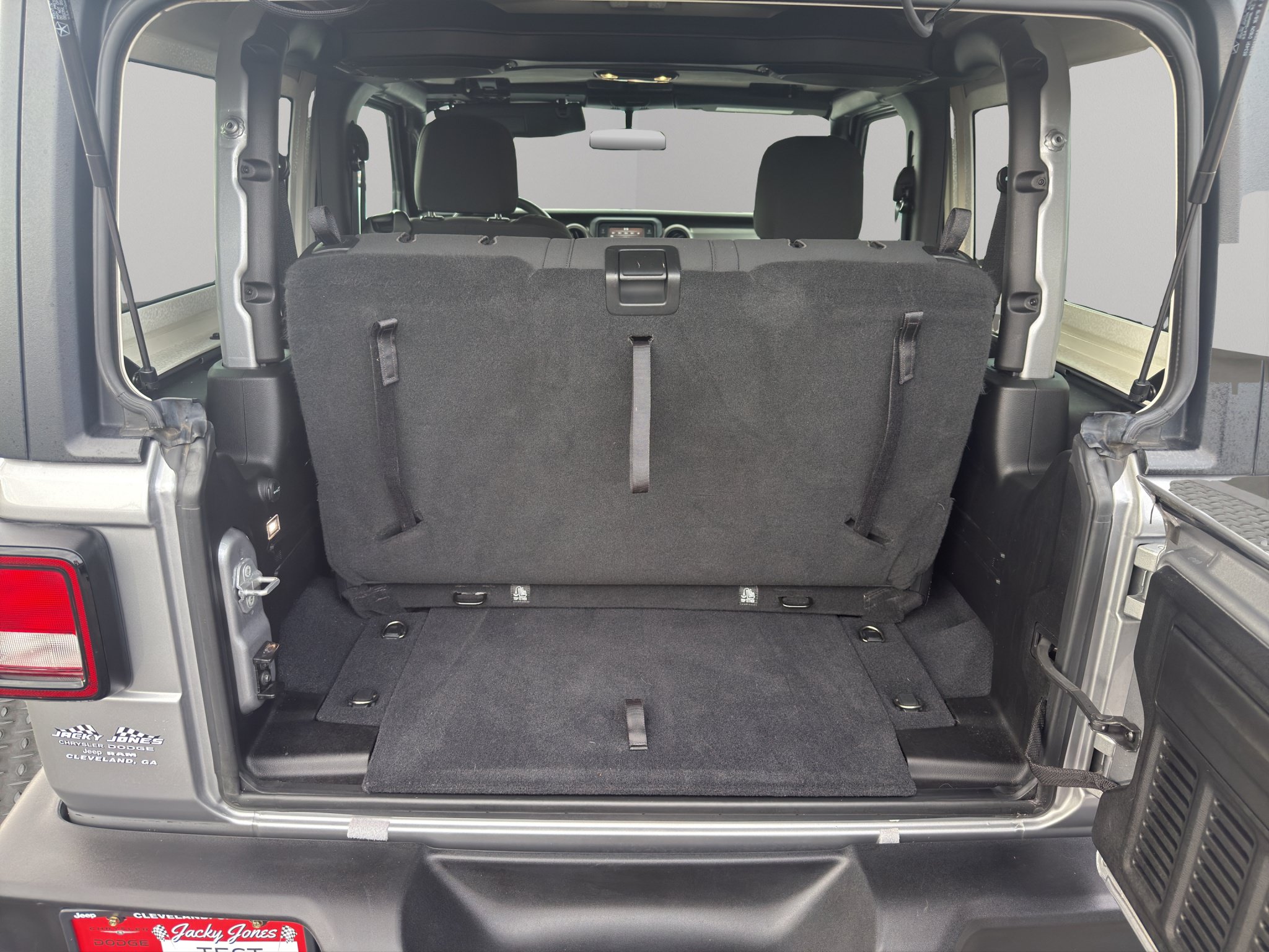 Used 2019 Jeep Wrangler Sport AWD/4WD image 9
