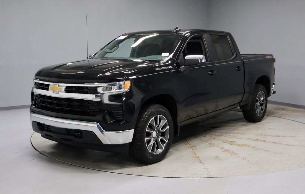 Used 2023 Chevrolet Silverado 1500 LT AWD/4WD image 9