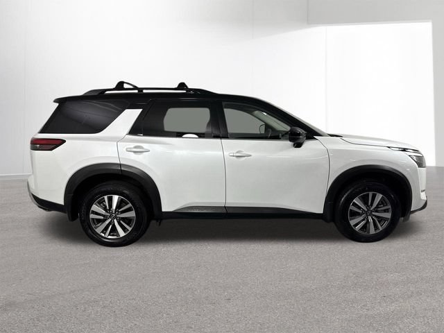 Used 2025 Nissan Pathfinder SL AWD/4WD image 37