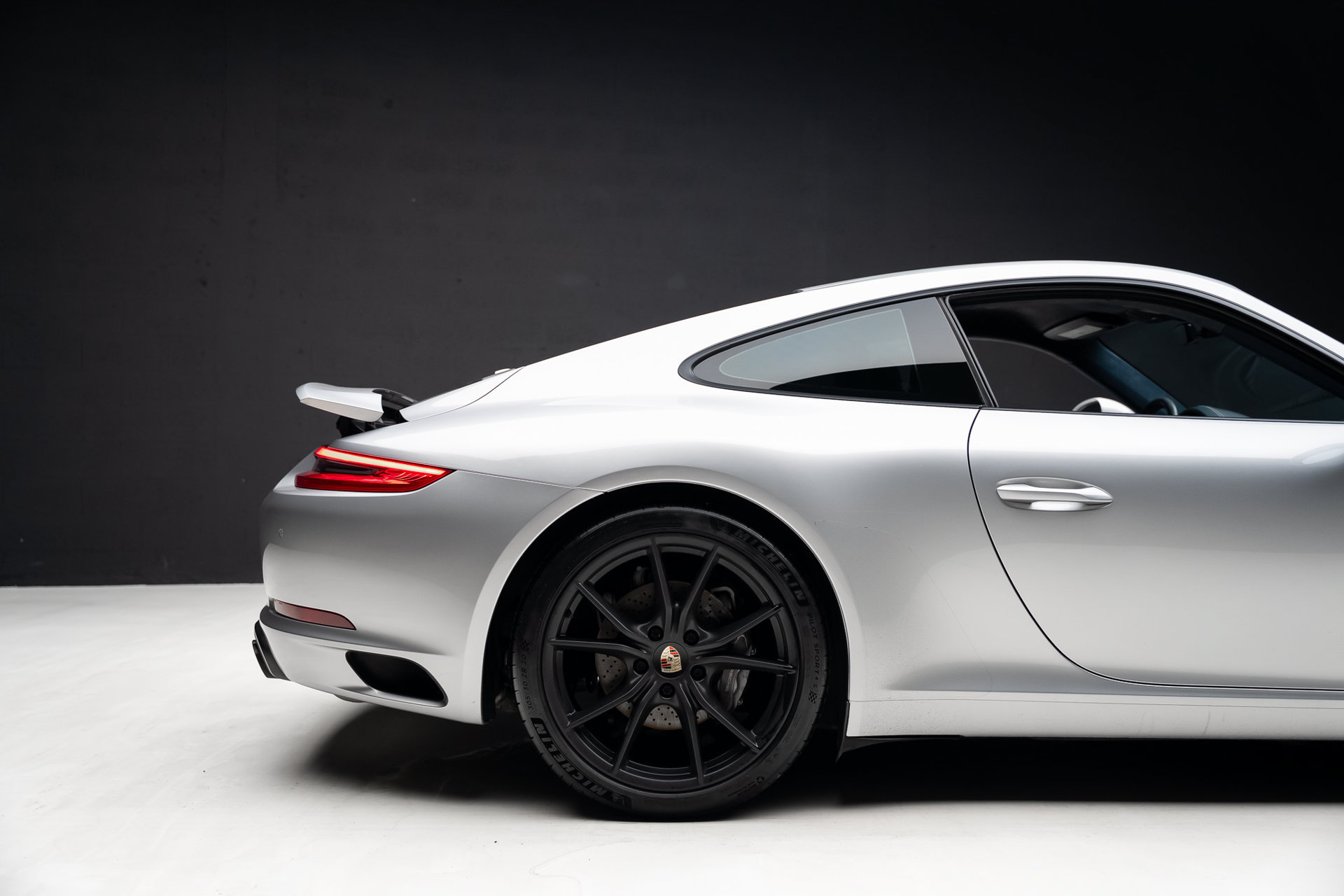 Used 2018 Porsche 911 Carrera RWD image 37
