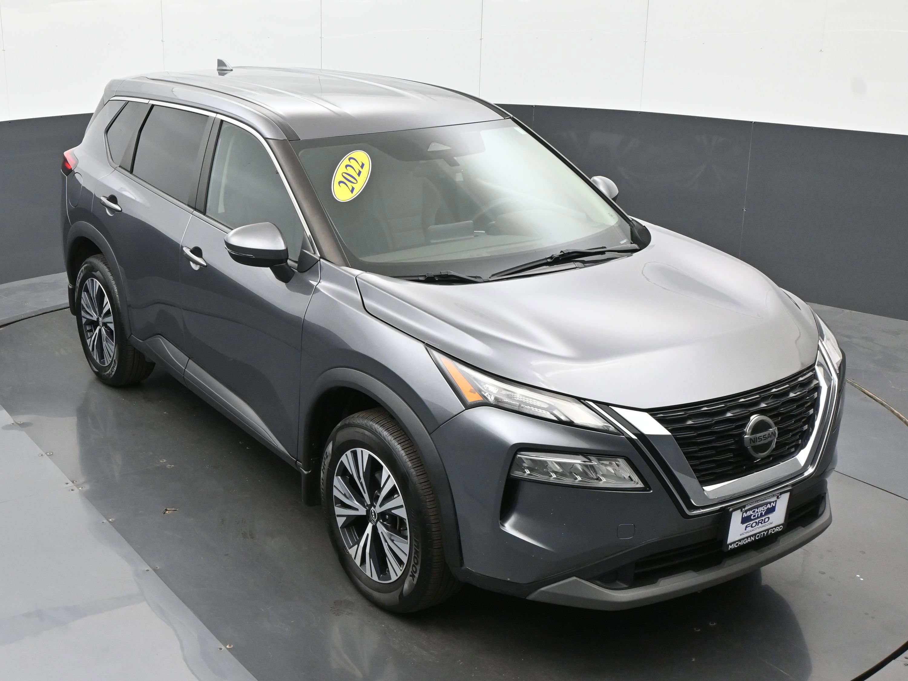 Used 2022 Nissan Rogue SV image 33
