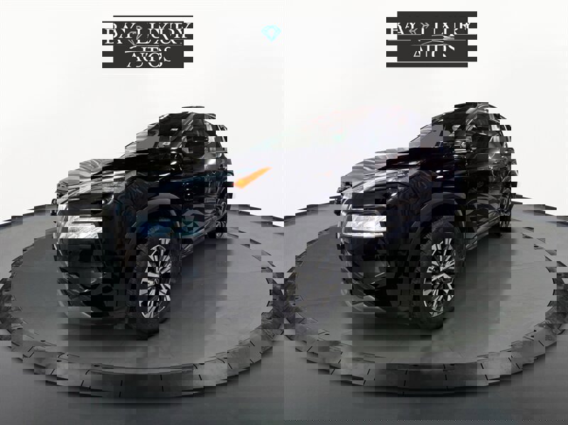 Used 2023 Nissan Rogue SV image 1